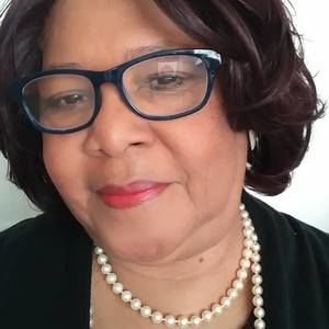 Meet your Posher, Loretta